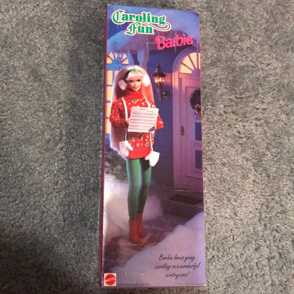 Caroling Fun Barbie approx 1995 - Picture 3 of 4